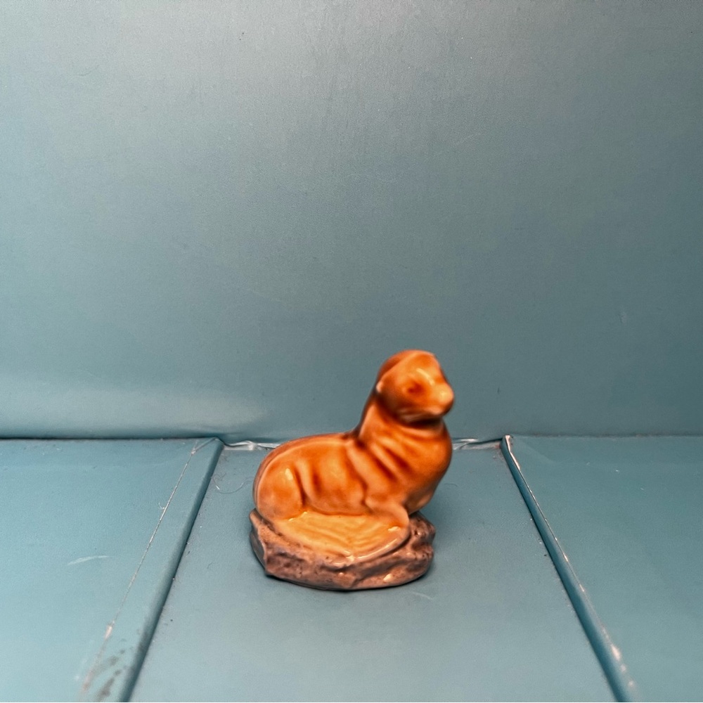 Wade Whimsies - Red Rose Tea - Seal